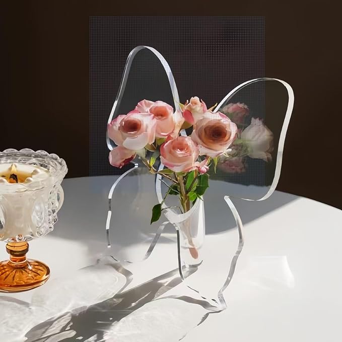 Papillon Cristal – Vase Acrylique Moderne