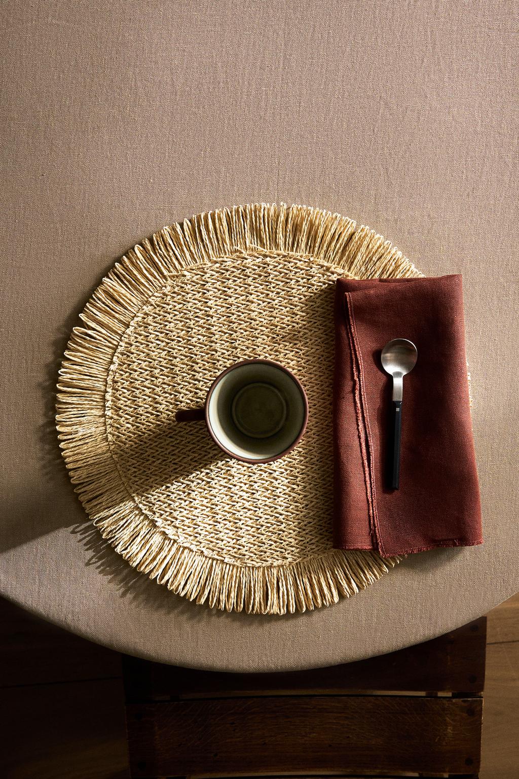 Set 6 PCS de table rond en papier tressé orné