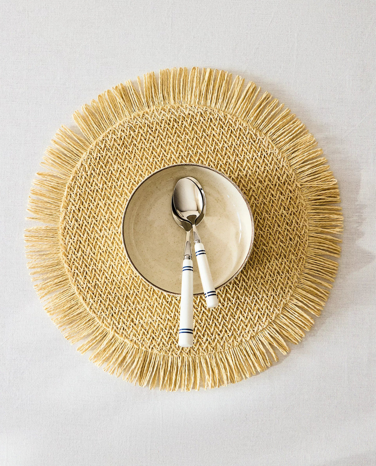 Set 6 PCS de table rond en papier tressé orné